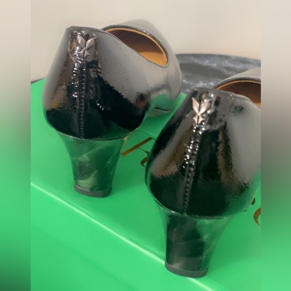 Women’s Dress Shoes Size 7.5 Black ASILAH Crinkle Patent J.RENEE Pumps AUTHENTIC - Picture 3 of 9